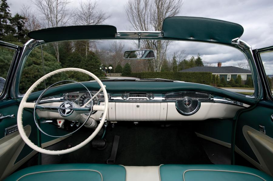  Oldsmobile 98 Starfire Convertible 1955 года  (фото 4 из 16)